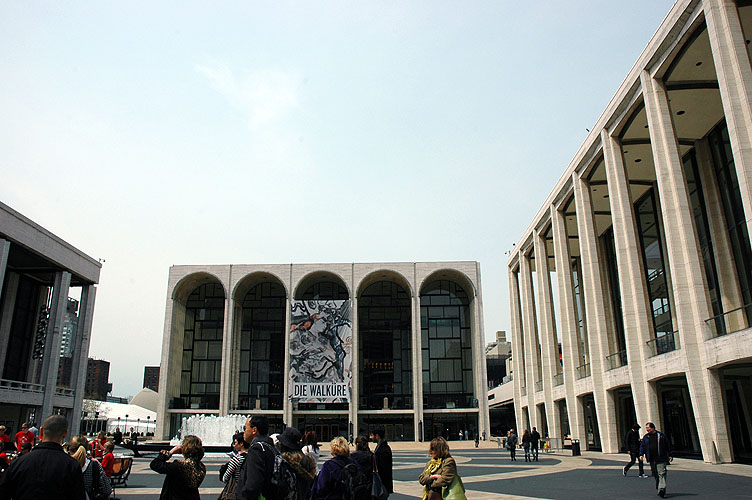 Monday, April 18, 2011 New York 019.JPG